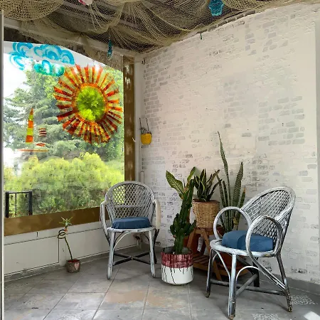 ホテル Arti Butik *