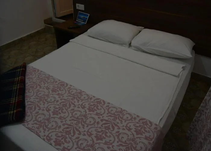 Szálloda Arti Butik *