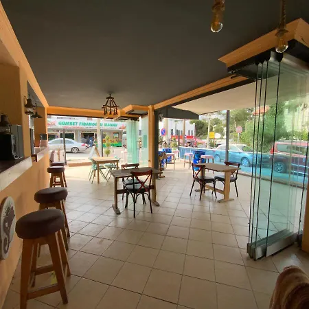 Arti Hotel *