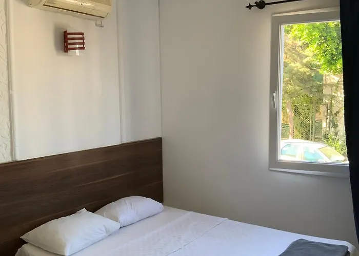 酒店 Arti Butik